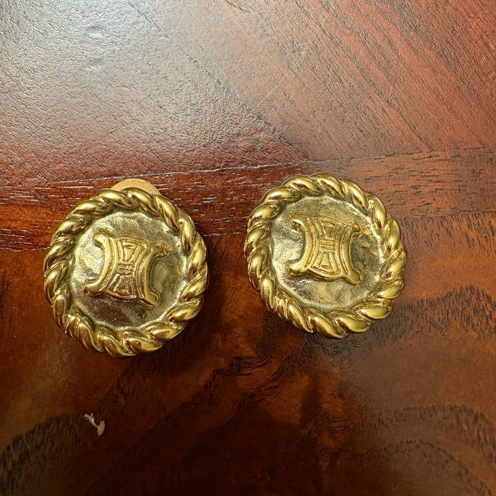 Used In Great Condition Celine Triomphe Gold Clip Earrings 475$
